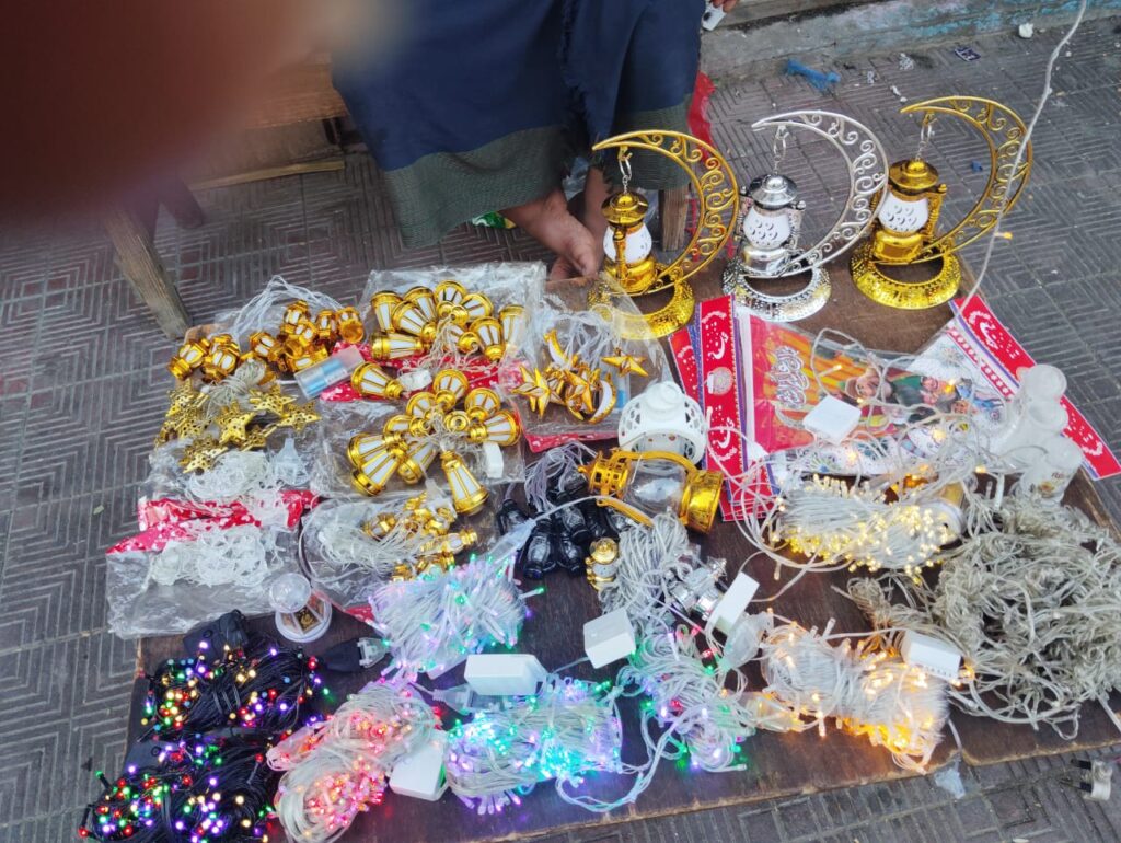 المكلا تكتسي بنور رمضان: استعدادات واسعة وأسواق تعجّ بالحركة مع اقتراب الشهر الفضيل المكلا تكتسي بنور رمضان: استعدادات واسعة وأسواق تعجّ بالحركة مع اقتراب الشهر الفضيل