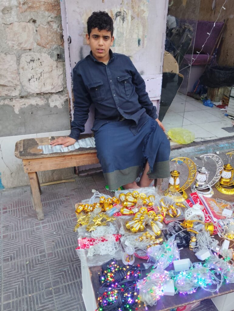 المكلا تكتسي بنور رمضان: استعدادات واسعة وأسواق تعجّ بالحركة مع اقتراب الشهر الفضيل المكلا تكتسي بنور رمضان: استعدادات واسعة وأسواق تعجّ بالحركة مع اقتراب الشهر الفضيل