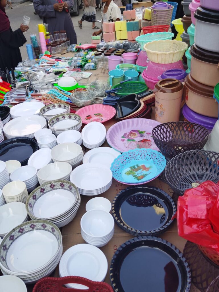 المكلا تكتسي بنور رمضان: استعدادات واسعة وأسواق تعجّ بالحركة مع اقتراب الشهر الفضيل المكلا تكتسي بنور رمضان: استعدادات واسعة وأسواق تعجّ بالحركة مع اقتراب الشهر الفضيل