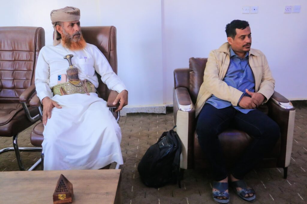 مدير عام العبر يستقبل فريقاً فنياً لإعادة تأهيل وربط شبكة المياه بالمديرية مدير عام العبر يستقبل فريقاً فنياً لإعادة تأهيل وربط شبكة المياه بالمديرية