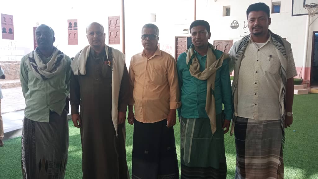  مدرسة بن هامل بالقطن في ضيافة مدرسة عبدالله بن سميط بشبام مدرسة بن هامل بالقطن في ضيافة مدرسة عبدالله بن سميط بشبام