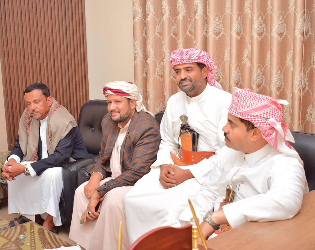 وفد من شيوخ ووجهاء قبيلة "العوامر" يزور مصلحة شؤون القبائل ويبارك للشيخ "التميمي" نيل الثقة وفد من شيوخ ووجهاء قبيلة "العوامر" يزور مصلحة شؤون القبائل ويبارك للشيخ "التميمي" نيل الثقة