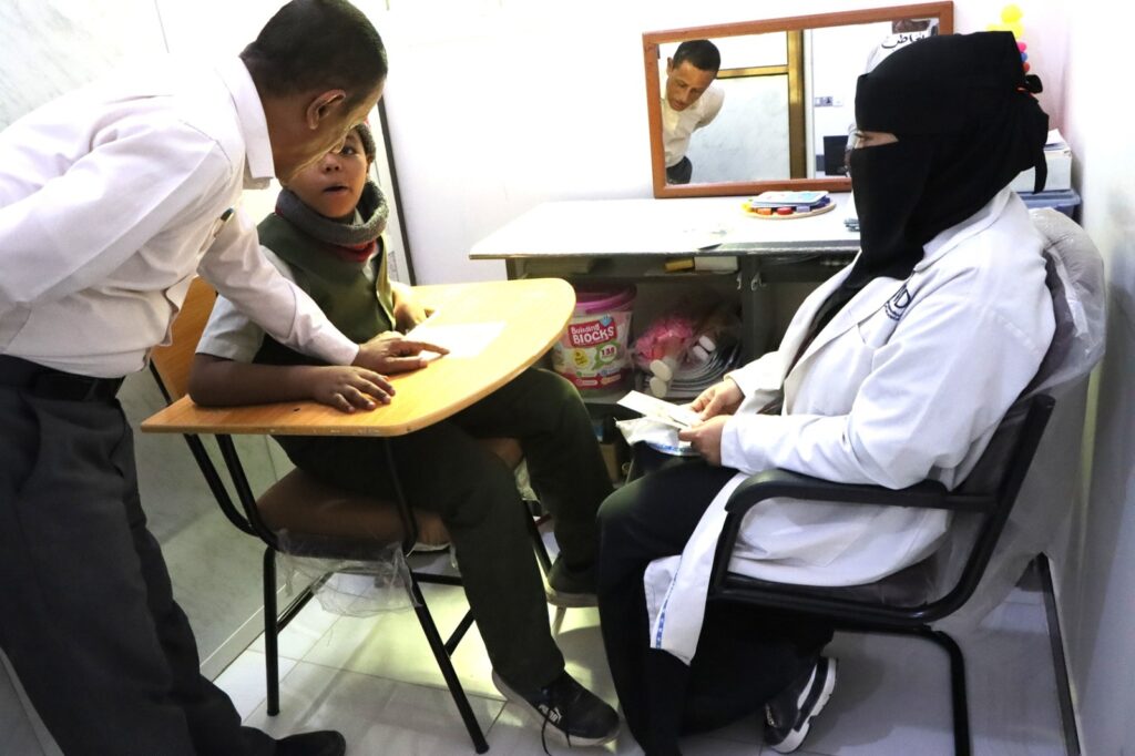 بتمويل وتنفيذ الجمعية الدولية لرعاية ضحايا الحروب والكوارث – الأمين .. الوكيل العامري يدشن قسم التخطيط السمعي بأحدث جهاز تخطيط السمع ABR بمركز السمع والمعالجات النطقية بحضرموت الوادي بتمويل وتنفيذ الجمعية الدولية لرعاية ضحايا الحروب والكوارث – الأمين .. الوكيل العامري يدشن قسم التخطيط السمعي بأحدث جهاز تخطيط السمع ABR بمركز السمع والمعالجات النطقية بحضرموت الوادي