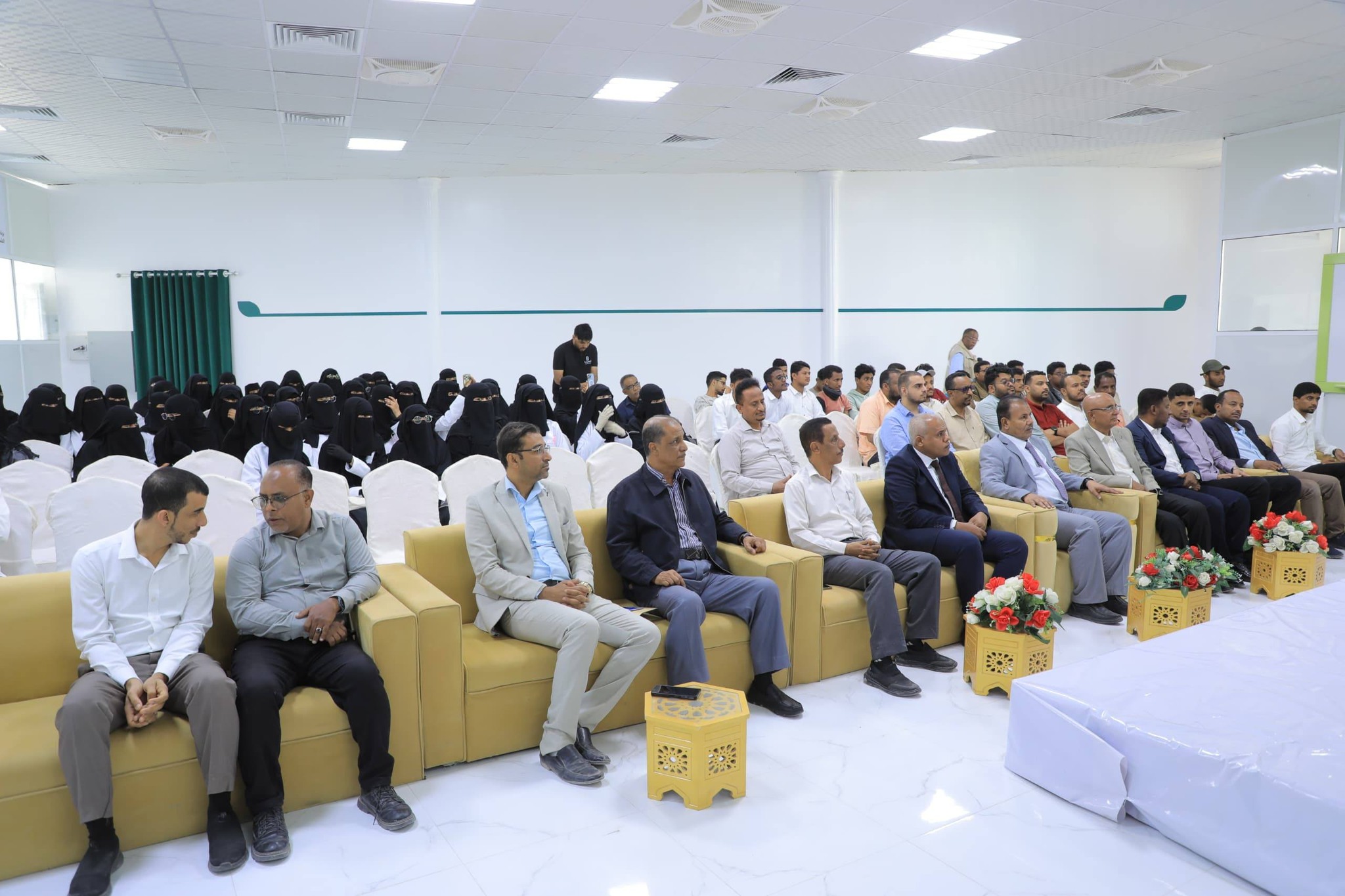 الوكيل العامري يدشّن فعاليات الأسبوع الخليجي للتوعية بالسرطان بسيئون الوكيل العامري يدشّن فعاليات الأسبوع الخليجي للتوعية بالسرطان بسيئون