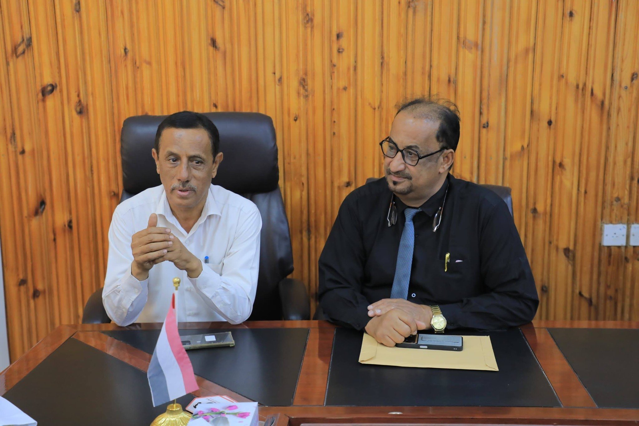 وكيل محافظة حضرموت يطّلع على مشروع دبلوم قابلة المجتمع لتأهيل 40 كادراً نسائياً بوادي وصحراء حضرموت وكيل محافظة حضرموت يطّلع على مشروع دبلوم قابلة المجتمع لتأهيل 40 كادراً نسائياً بوادي وصحراء حضرموت