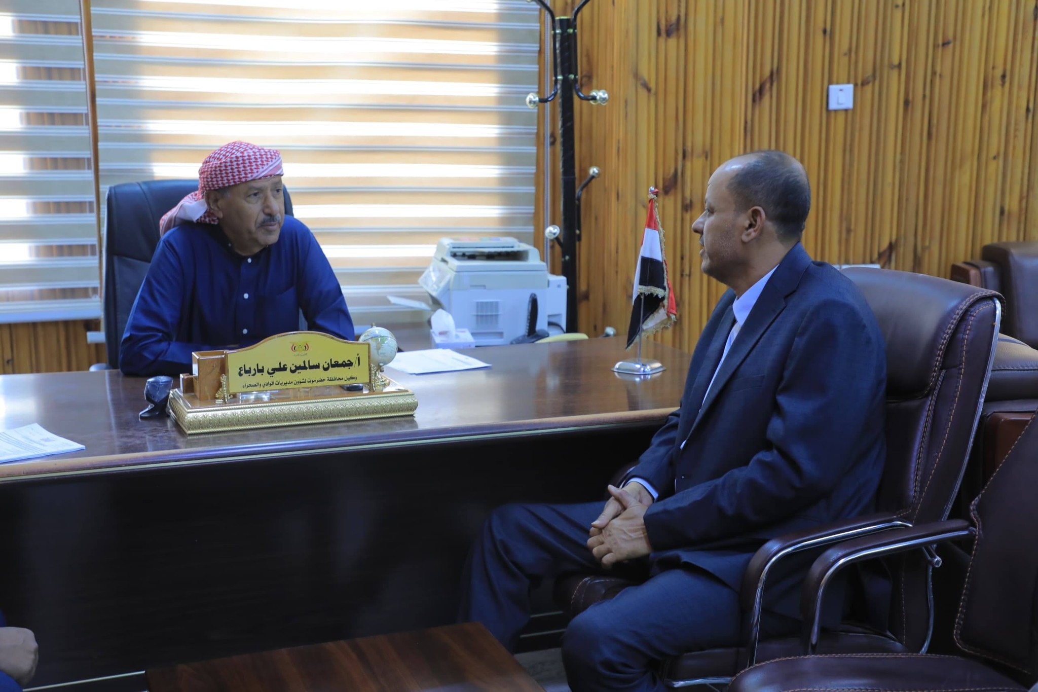وكيل المحافظة يلتقي بمدير عام مديرية سيئون عقب استلام مهامه الرسمية وكيل المحافظة يلتقي بمدير عام مديرية سيئون عقب استلام مهامه الرسمية