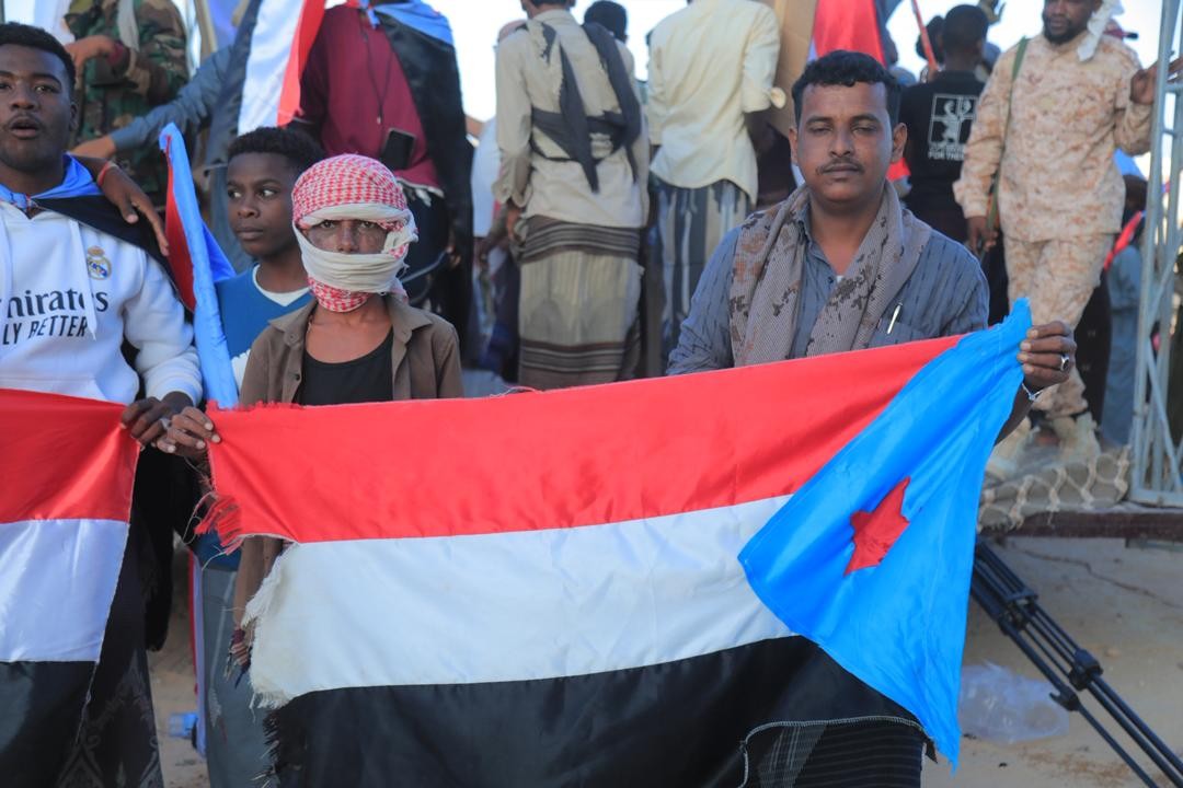 المهرة تشهد حشدا جماهيريا يجدد التفويض للمجلس الانتقالي الجنوبي(بيان) المهرة تشهد حشدا جماهيريا يجدد التفويض للمجلس الانتقالي الجنوبي(بيان)