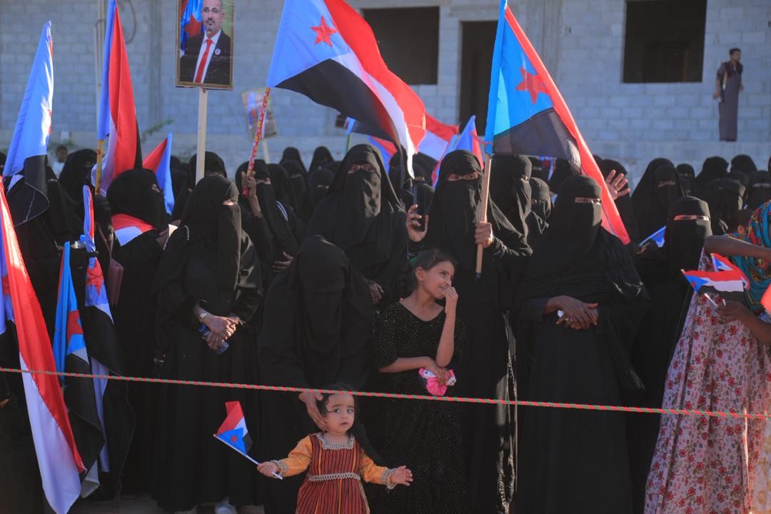 المهرة تشهد حشدا جماهيريا يجدد التفويض للمجلس الانتقالي الجنوبي(بيان) المهرة تشهد حشدا جماهيريا يجدد التفويض للمجلس الانتقالي الجنوبي(بيان)