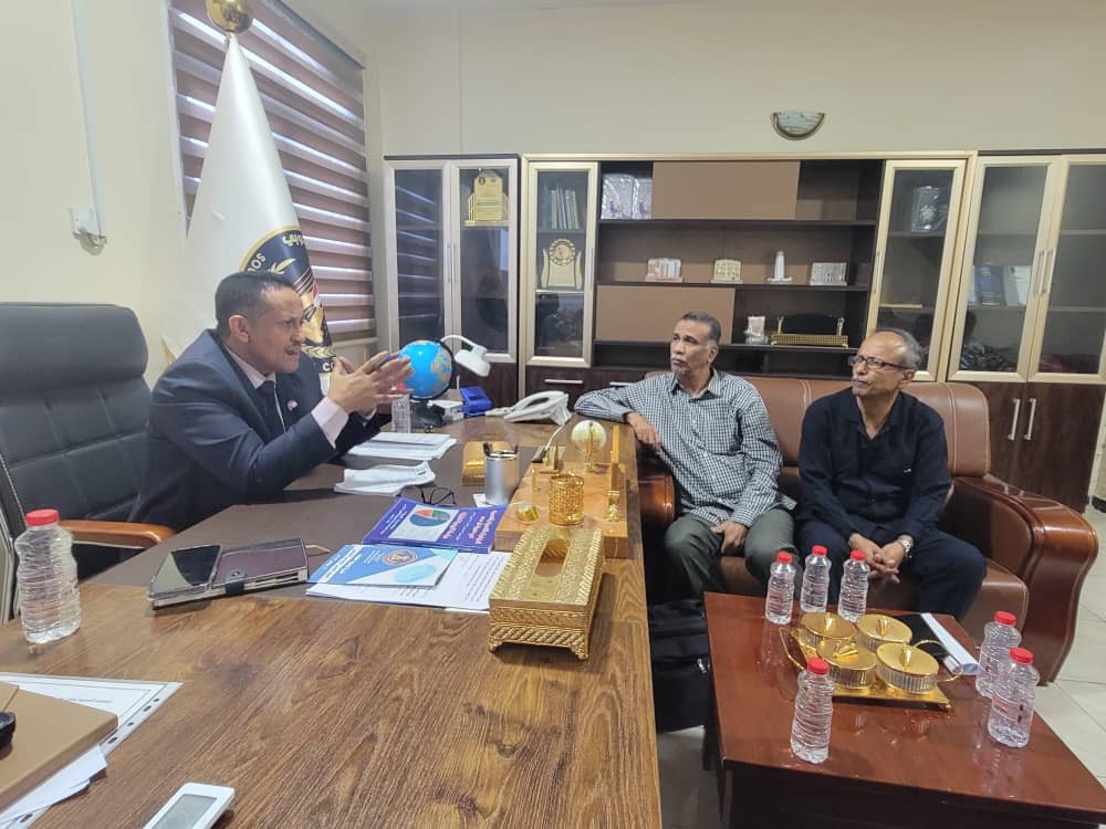 القائم بأعمال الأمين العام يلتقي رئيس اتحاد نقابات عمال الجنوب القائم بأعمال الأمين العام يلتقي رئيس اتحاد نقابات عمال الجنوب