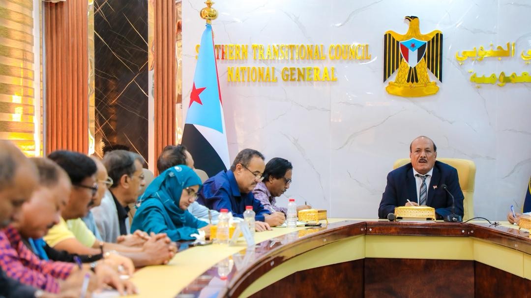 الهيئة الإدارية للجمعية الوطنية تؤكد تمسك شعب الجنوب بخيار الاستقلال وتجدد رفضها تجاوز المجلس في أي تسوية سياسية الهيئة الإدارية للجمعية الوطنية تؤكد تمسك شعب الجنوب بخيار الاستقلال وتجدد رفضها تجاوز المجلس في أي تسوية سياسية