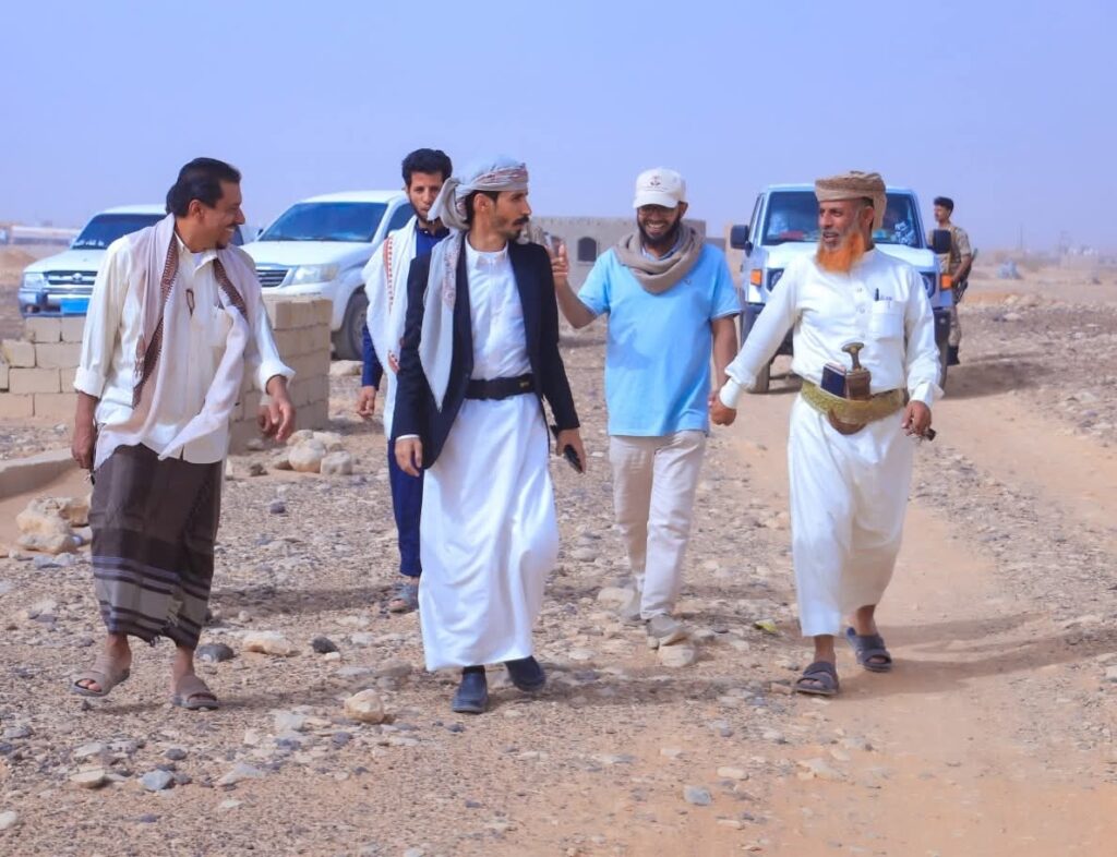بتوجيهات محافظ حضرموت.. بدء أعمال إعادة تأهيل وربط شبكة الكهرباء بمديرية العبر بتوجيهات محافظ حضرموت.. بدء أعمال إعادة تأهيل وربط شبكة الكهرباء بمديرية العبر