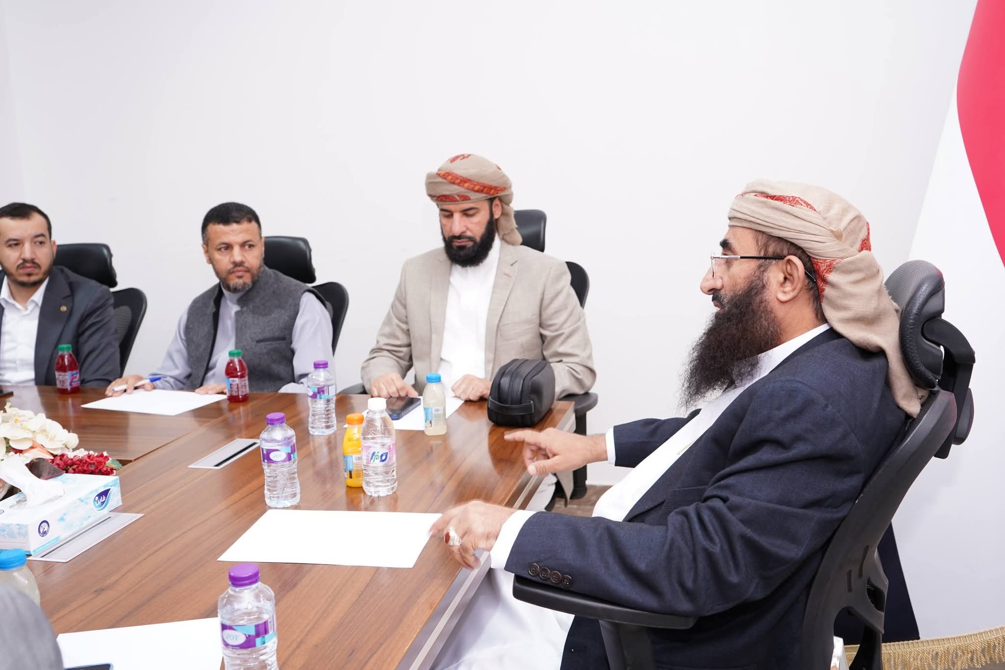 وزير الأوقاف والإرشاد يترأس اجتماعًا للجنة العليا للحج بمكة المكرمة - وزير الأوقاف والإرشاد يترأس اجتماعًا للجنة العليا للحج بمكة المكرمة -