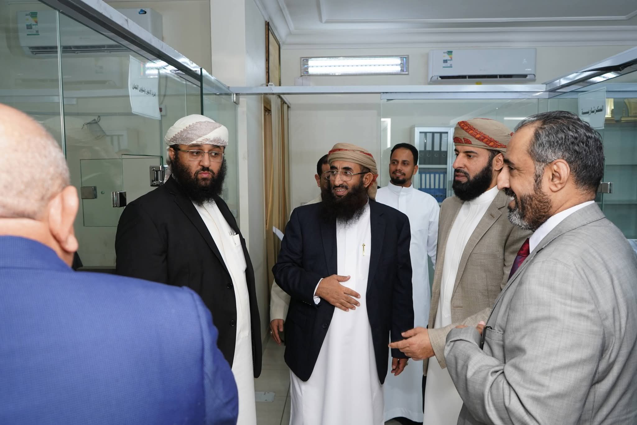 وزير الأوقاف والإرشاد يترأس اجتماعًا للجنة العليا للحج بمكة المكرمة - وزير الأوقاف والإرشاد يترأس اجتماعًا للجنة العليا للحج بمكة المكرمة -