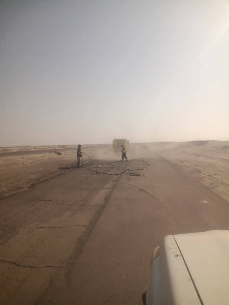 خلال رمضان.. تواصل أعمال الصيانة لتعزيز السلامة المرورية في خط العَلَم – دوفس بأبين خلال رمضان.. تواصل أعمال الصيانة لتعزيز السلامة المرورية في خط العَلَم – دوفس بأبين