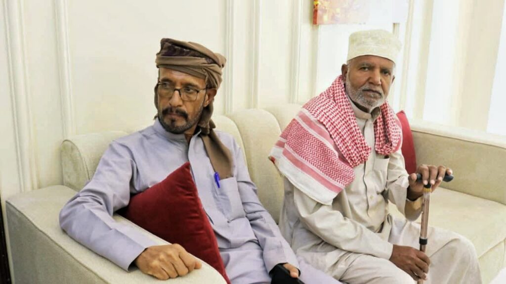 لقاء رسمي يجمع قيادة السلطة المحلية وعددًا من الوجهاء والشخصيات الإجتماعية بمديرية شبام مع الأمين العام لمجلس حضرموت الوطني لقاء رسمي يجمع قيادة السلطة المحلية وعددًا من الوجهاء والشخصيات الإجتماعية بمديرية شبام مع الأمين العام لمجلس حضرموت الوطني