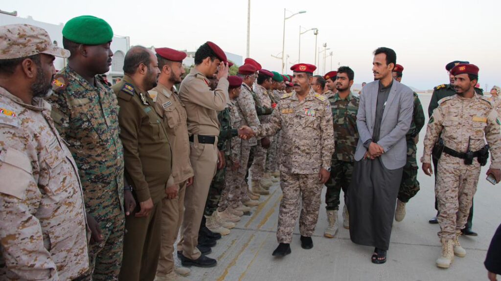 شاهد عودة اللواء محمد عمر اليميني إلى مدينة المكلا شاهد عودة اللواء محمد عمر اليميني إلى مدينة المكلا