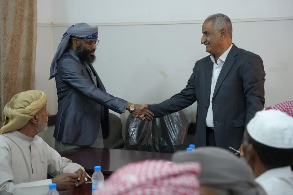 قوات درع الوطن تتعهد بتعزيز الأمن والاستقرار في مديرية سيئون قوات درع الوطن تتعهد بتعزيز الأمن والاستقرار في مديرية سيئون