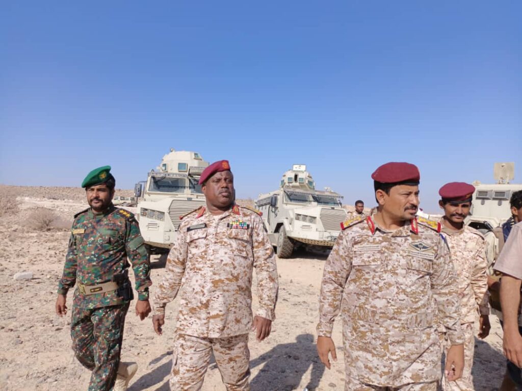رئيس عمليات القيادة العامة لقوات حماية حضرموت يتفقد جاهزية قوة الدعم اللوجستي بمعسكر “نحب” رئيس عمليات القيادة العامة لقوات حماية حضرموت يتفقد جاهزية قوة الدعم اللوجستي بمعسكر “نحب”