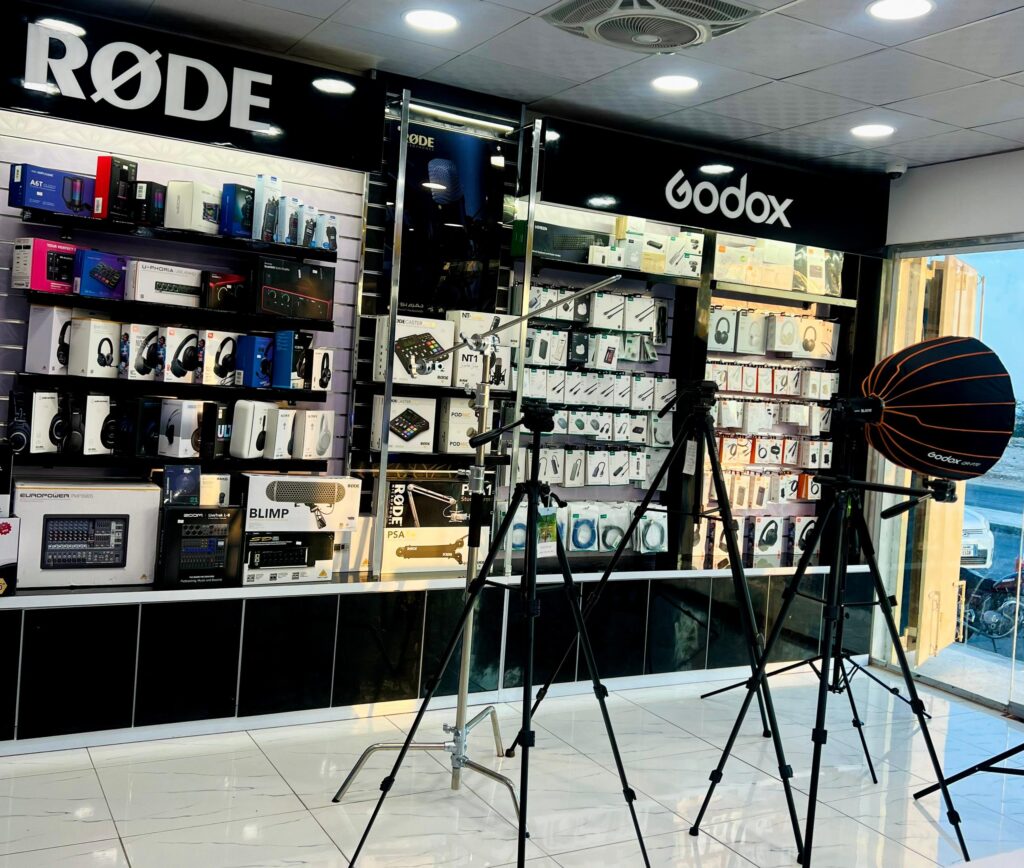 افتتاح فرع جديد لـ حضرم برو للإلكترونيات في المكلا افتتاح فرع جديد لـ حضرم برو للإلكترونيات في المكلا