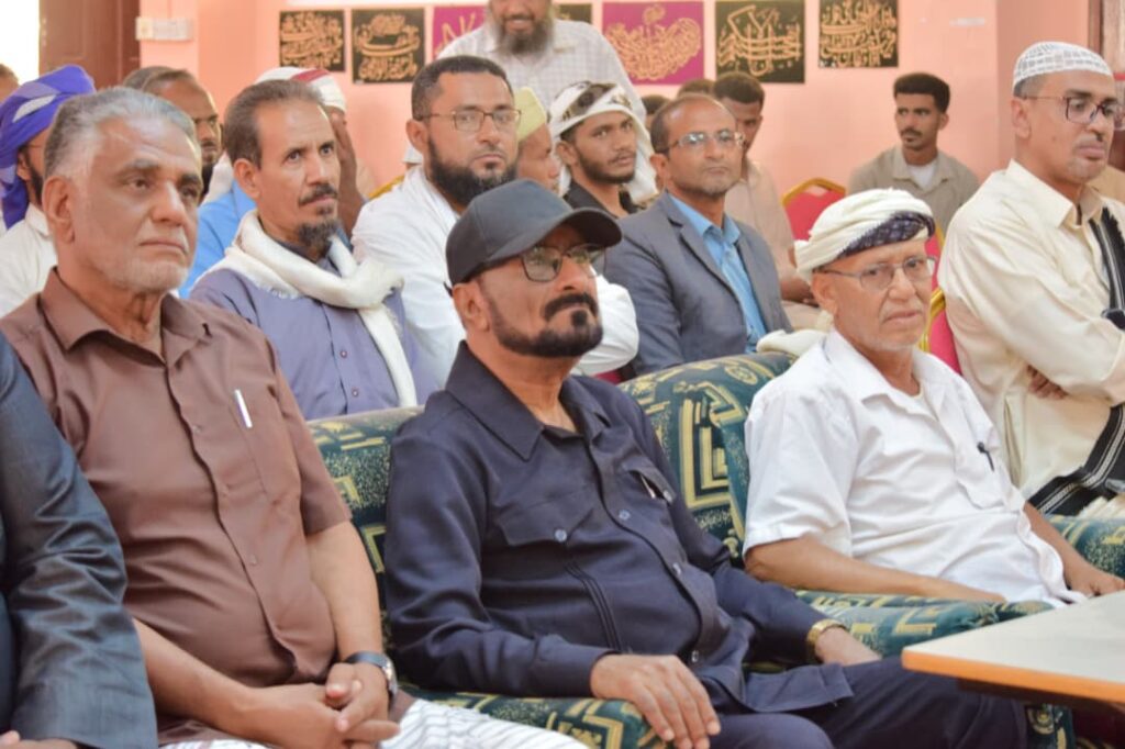 مدير عام شبام يشهد الحفل التكريمي لأوائل الطلاب والكوادر والشخصيات التربوية بثانوية شبام للبنين مدير عام شبام يشهد الحفل التكريمي لأوائل الطلاب والكوادر والشخصيات التربوية بثانوية شبام للبنين