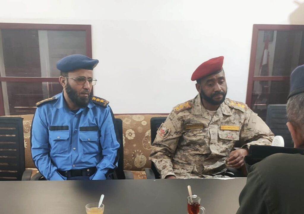 اللجنة الأمنية بشبام تعقد اجتماعًا استثنائيًا لمناقشة الأوضاع الأمنية وإقرار خطة تأمين شهر رمضان اللجنة الأمنية بشبام تعقد اجتماعًا استثنائيًا لمناقشة الأوضاع الأمنية وإقرار خطة تأمين شهر رمضان