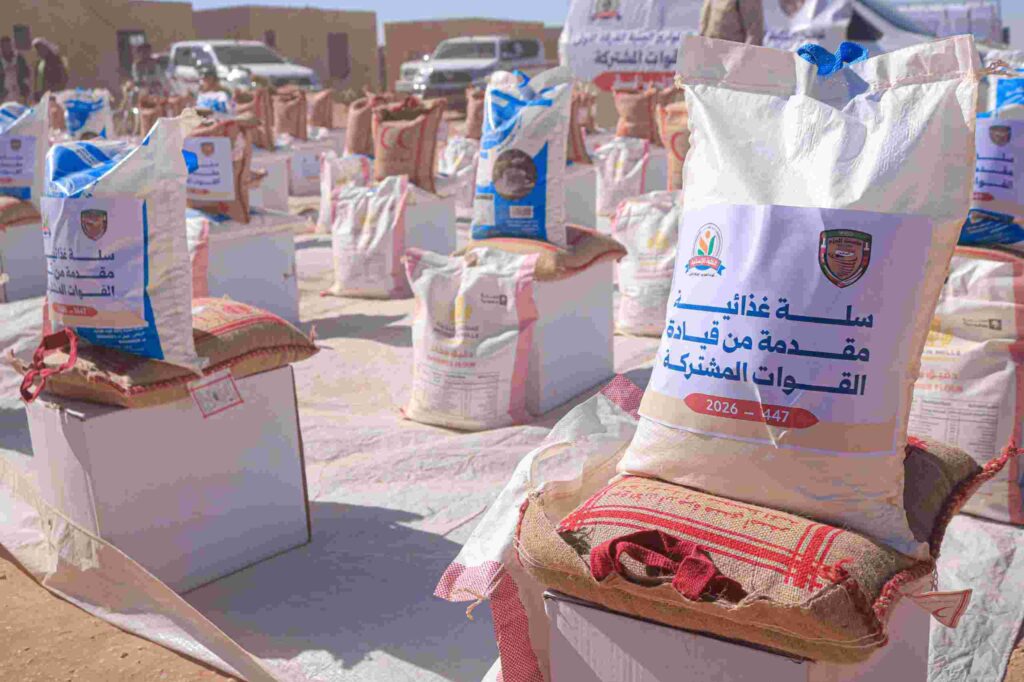 مدير عام مديرية العبر يشهد تدشين قافلة الإغاثة الإنسانية "صور" مدير عام مديرية العبر يشهد تدشين قافلة الإغاثة الإنسانية "صور"