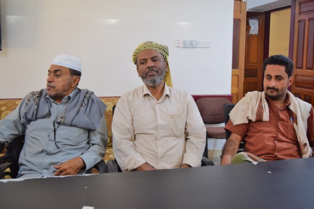 مدير عام شبام يستقبل المهنئين بشهر رمضان ويبحث مع مدراء المكاتب آلية سير العمل وخطط الأداء خلال الشهر الفضيل مدير عام شبام يستقبل المهنئين بشهر رمضان ويبحث مع مدراء المكاتب آلية سير العمل وخطط الأداء خلال الشهر الفضيل