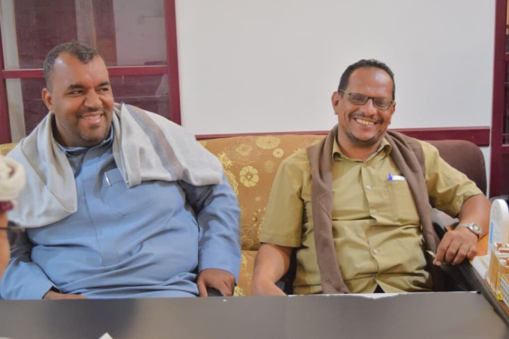 مدير عام شبام يستقبل المهنئين بشهر رمضان ويبحث مع مدراء المكاتب آلية سير العمل وخطط الأداء خلال الشهر الفضيل مدير عام شبام يستقبل المهنئين بشهر رمضان ويبحث مع مدراء المكاتب آلية سير العمل وخطط الأداء خلال الشهر الفضيل