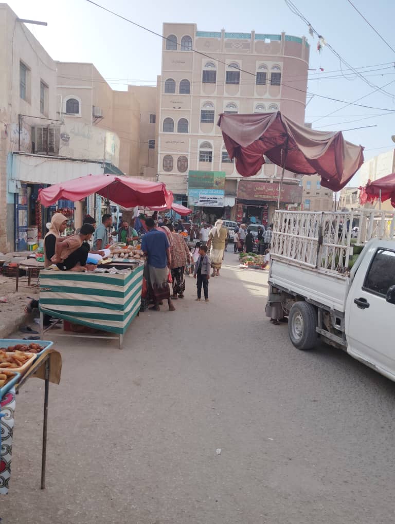 القطن تتزين بقدوم رمضان… عدسة النهدي ترصد فرحة الصائمين وأسواق الشهر الفضيل "شاهد الصور" القطن تتزين بقدوم رمضان… عدسة النهدي ترصد فرحة الصائمين وأسواق الشهر الفضيل "شاهد الصور"