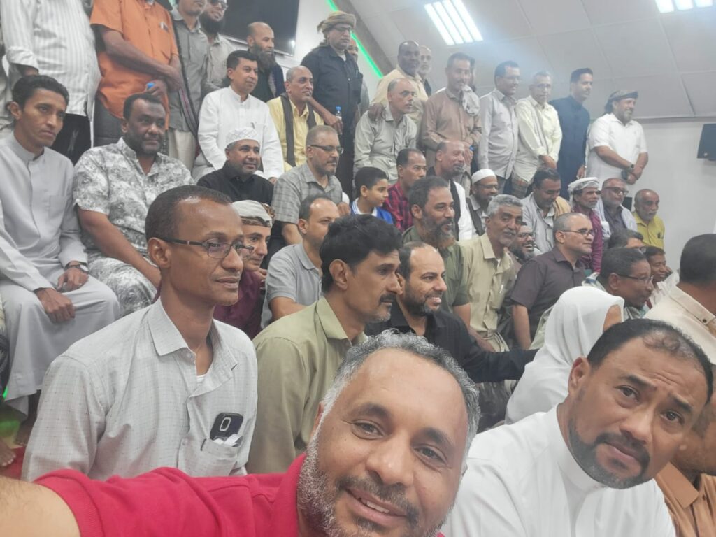 خريجو ثانوية بن شهاب دفعة عام 94 يجتمعون على مائدة الإفطار السنوية ولقاء لتعزيز الروابط وإ ستعادة الذكريات "شاهد الصور" خريجو ثانوية بن شهاب دفعة عام 94 يجتمعون على مائدة الإفطار السنوية ولقاء لتعزيز الروابط وإ ستعادة الذكريات "شاهد الصور"