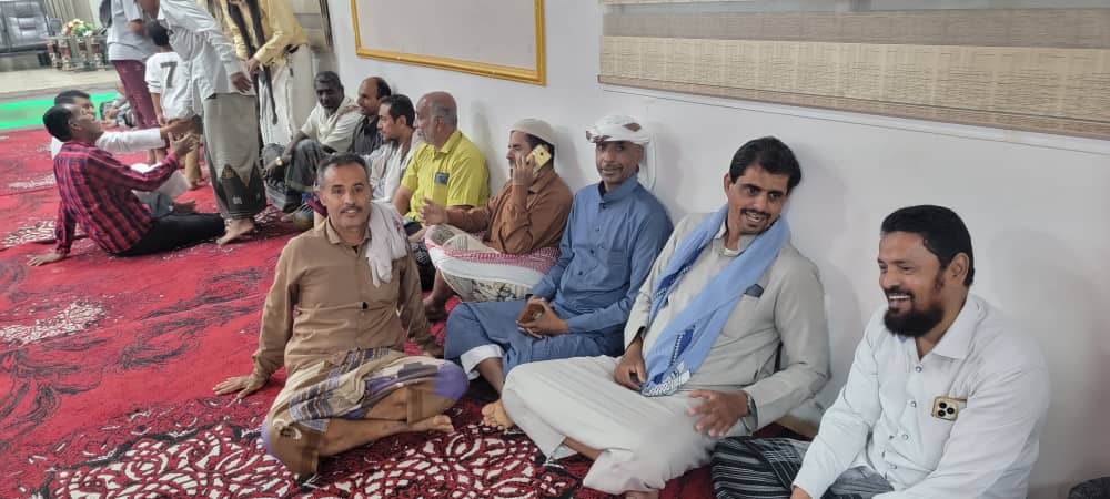 خريجو ثانوية بن شهاب دفعة عام 94 يجتمعون على مائدة الإفطار السنوية ولقاء لتعزيز الروابط وإ ستعادة الذكريات "شاهد الصور" خريجو ثانوية بن شهاب دفعة عام 94 يجتمعون على مائدة الإفطار السنوية ولقاء لتعزيز الروابط وإ ستعادة الذكريات "شاهد الصور"