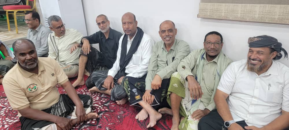 خريجو ثانوية بن شهاب دفعة عام 94 يجتمعون على مائدة الإفطار السنوية ولقاء لتعزيز الروابط وإ ستعادة الذكريات "شاهد الصور" خريجو ثانوية بن شهاب دفعة عام 94 يجتمعون على مائدة الإفطار السنوية ولقاء لتعزيز الروابط وإ ستعادة الذكريات "شاهد الصور"