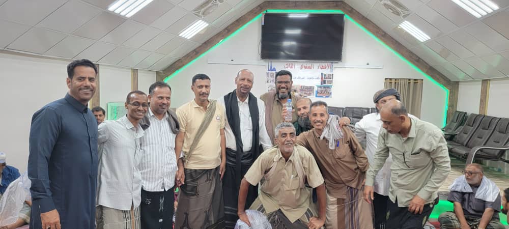 خريجو ثانوية بن شهاب دفعة عام 94 يجتمعون على مائدة الإفطار السنوية ولقاء لتعزيز الروابط وإ ستعادة الذكريات "شاهد الصور" خريجو ثانوية بن شهاب دفعة عام 94 يجتمعون على مائدة الإفطار السنوية ولقاء لتعزيز الروابط وإ ستعادة الذكريات "شاهد الصور"