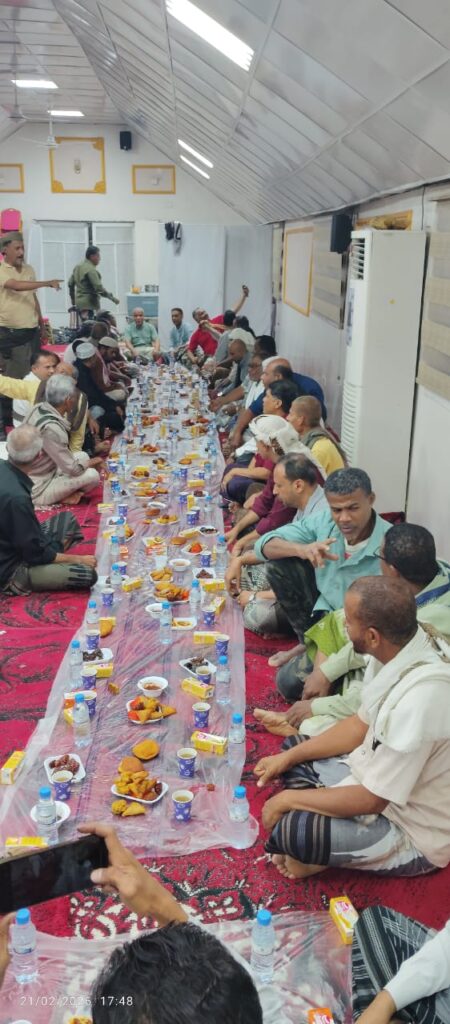 خريجو ثانوية بن شهاب دفعة عام 94 يجتمعون على مائدة الإفطار السنوية ولقاء لتعزيز الروابط وإ ستعادة الذكريات "شاهد الصور" خريجو ثانوية بن شهاب دفعة عام 94 يجتمعون على مائدة الإفطار السنوية ولقاء لتعزيز الروابط وإ ستعادة الذكريات "شاهد الصور"