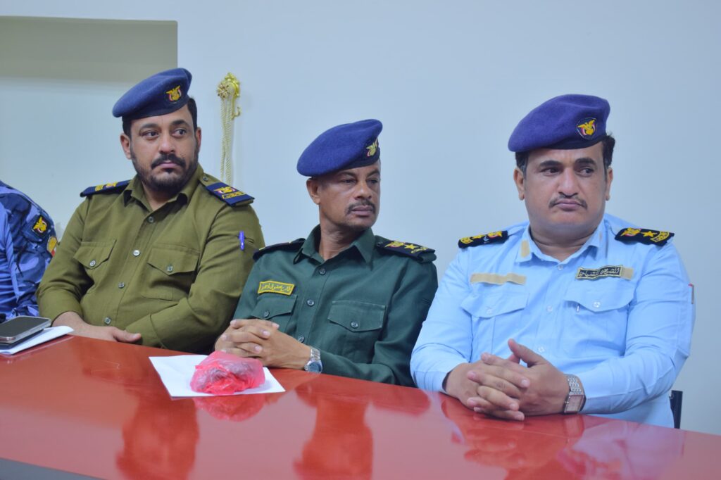 اجتماع أمني موسع بسيئون برئاسة العميد بن حبيش يناقش تنفيذ الخطة الأمنية لشهر رمضان ويستعرض الإنجازات الأمنية لعام 2025م اجتماع أمني موسع بسيئون برئاسة العميد بن حبيش يناقش تنفيذ الخطة الأمنية لشهر رمضان ويستعرض الإنجازات الأمنية لعام 2025م