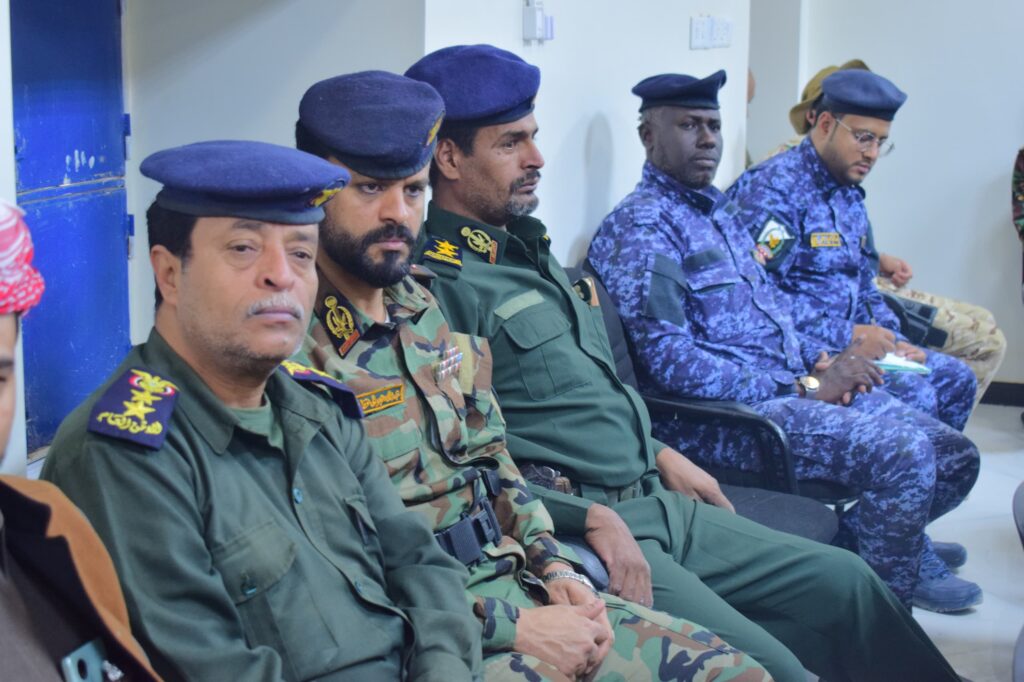 اجتماع أمني موسع بسيئون برئاسة العميد بن حبيش يناقش تنفيذ الخطة الأمنية لشهر رمضان ويستعرض الإنجازات الأمنية لعام 2025م اجتماع أمني موسع بسيئون برئاسة العميد بن حبيش يناقش تنفيذ الخطة الأمنية لشهر رمضان ويستعرض الإنجازات الأمنية لعام 2025م