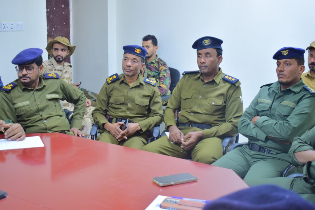 اجتماع أمني موسع بسيئون برئاسة العميد بن حبيش يناقش تنفيذ الخطة الأمنية لشهر رمضان ويستعرض الإنجازات الأمنية لعام 2025م اجتماع أمني موسع بسيئون برئاسة العميد بن حبيش يناقش تنفيذ الخطة الأمنية لشهر رمضان ويستعرض الإنجازات الأمنية لعام 2025م