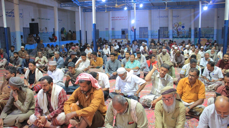 شباب القطن بطلاً واتحاد حورة وصيفًا ..العقاد تكرّم الراحل د. خميس عبادي تقديرًا لعطائه شباب القطن بطلاً واتحاد حورة وصيفًا ..العقاد تكرّم الراحل د. خميس عبادي تقديرًا لعطائه