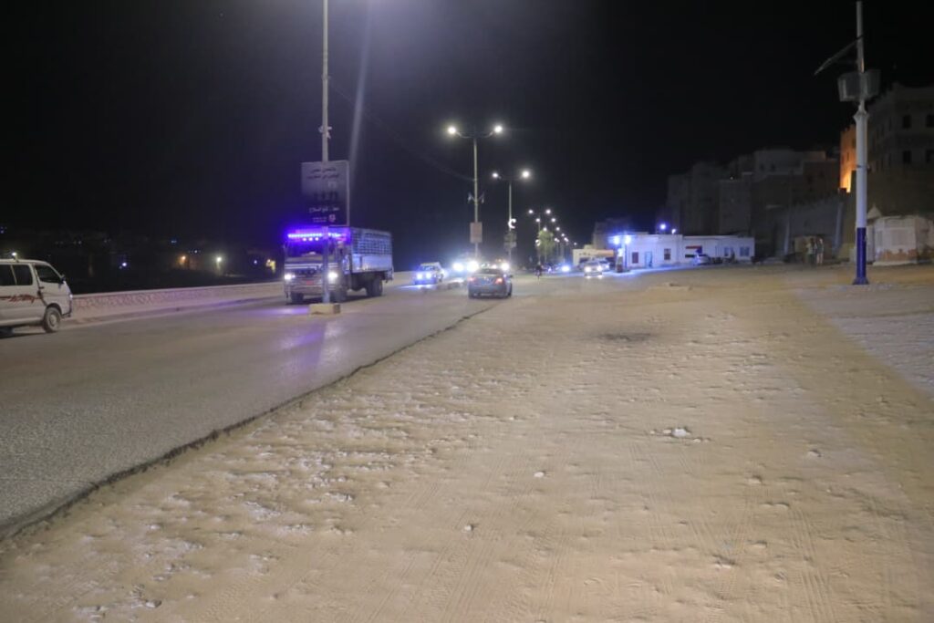 مدير عام شبام يشيد بجهود الملتقيات التطوعية في إعادة تأهيل وتحسين إنارة الشوارع بمناطق المديرية مدير عام شبام يشيد بجهود الملتقيات التطوعية في إعادة تأهيل وتحسين إنارة الشوارع بمناطق المديرية