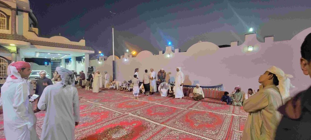 اللواء عبدالماجد البرك العامري يقيم إفطاره السنوي بتاربة بحضور رسمي واجتماعي واسع اللواء عبدالماجد البرك العامري يقيم إفطاره السنوي بتاربة بحضور رسمي واجتماعي واسع