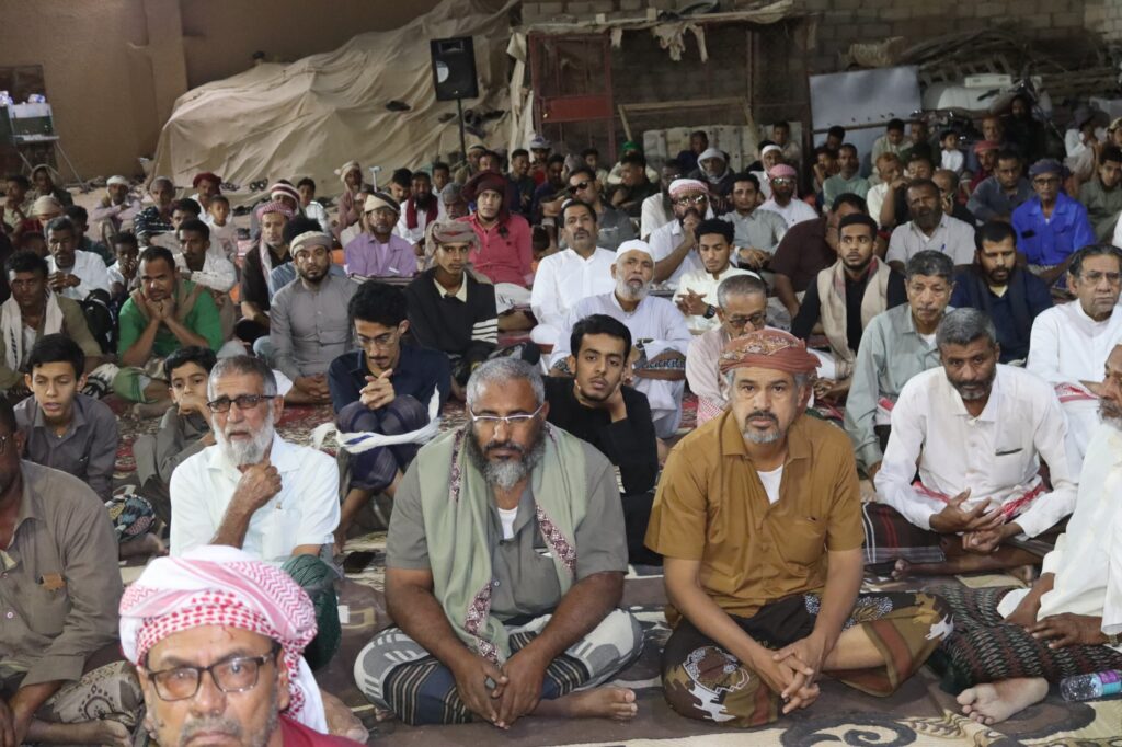 التجمع اليمني للإصلاح بمديرية وادي العين وحورة يقيم إفطاراً رمضانياً جماعياً التجمع اليمني للإصلاح بمديرية وادي العين وحورة يقيم إفطاراً رمضانياً جماعياً