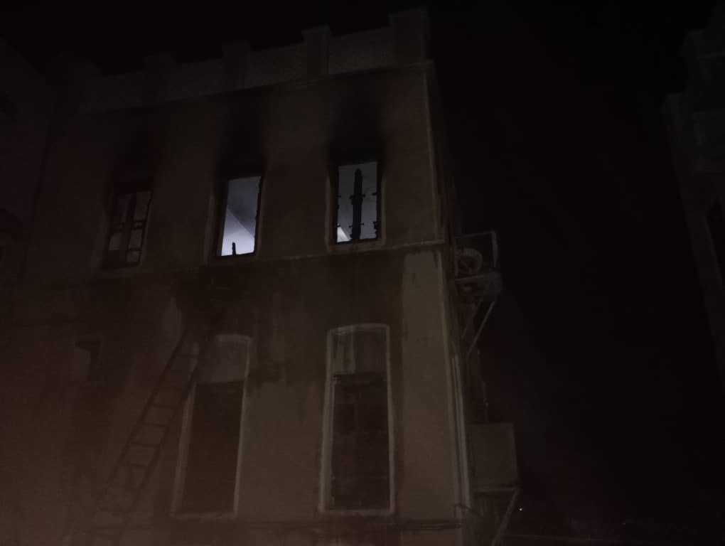 حريق منزل في جريف دون خسائر بشرية.. واستجابة عاجلة للأمن تحد من الأضرار حريق منزل في جريف دون خسائر بشرية.. واستجابة عاجلة للأمن تحد من الأضرار