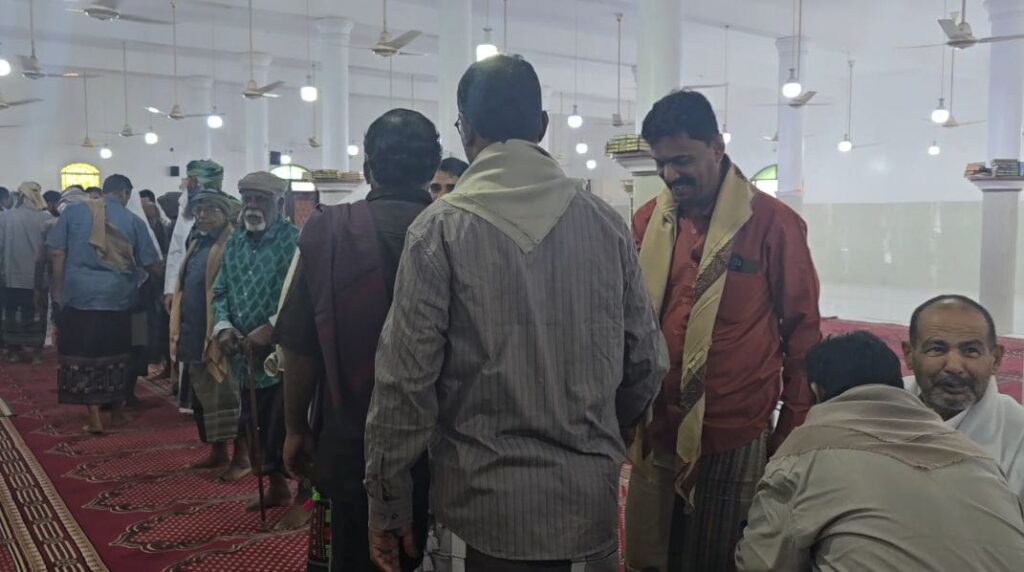 الحصون تُحيي عيد الفطر بالموروث الشعبي ومسابقة الرماية في غيل بن يمين الحصون تُحيي عيد الفطر بالموروث الشعبي ومسابقة الرماية في غيل بن يمين