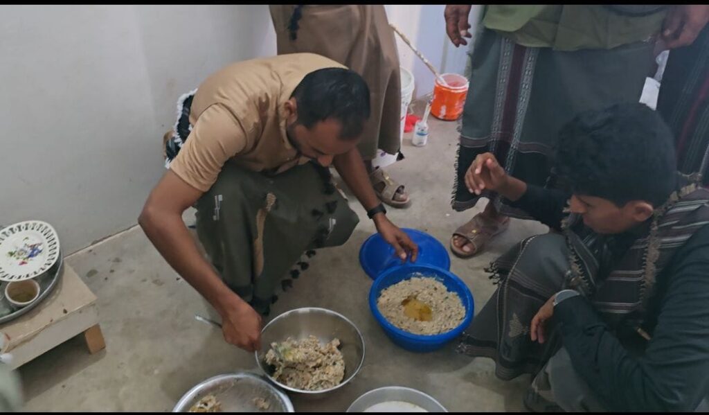 الحصون تُحيي عيد الفطر بالموروث الشعبي ومسابقة الرماية في غيل بن يمين الحصون تُحيي عيد الفطر بالموروث الشعبي ومسابقة الرماية في غيل بن يمين