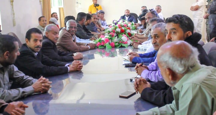 محافظ الضالع يباشر مهام عمله ويعقد أول اجتماع للمكتب التنفيذي - محافظ الضالع يباشر مهام عمله ويعقد أول اجتماع للمكتب التنفيذي -