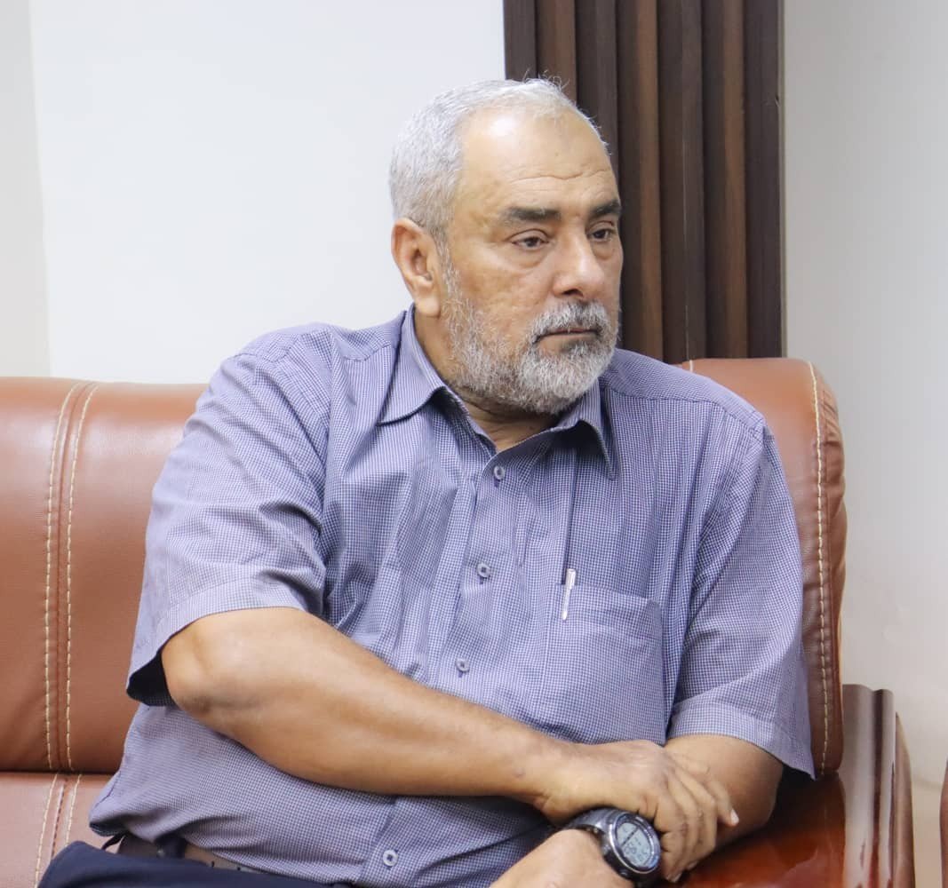 الحالمي يطلع على أوضاع حضرموت ويشيد بمشاركة أبناء المحافظة في مليونية الثبات والقرار بالعاصمة عدن الحالمي يطلع على أوضاع حضرموت ويشيد بمشاركة أبناء المحافظة في مليونية الثبات والقرار بالعاصمة عدن