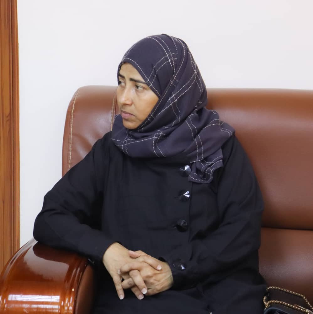 الحالمي يطلع على أوضاع حضرموت ويشيد بمشاركة أبناء المحافظة في مليونية الثبات والقرار بالعاصمة عدن الحالمي يطلع على أوضاع حضرموت ويشيد بمشاركة أبناء المحافظة في مليونية الثبات والقرار بالعاصمة عدن