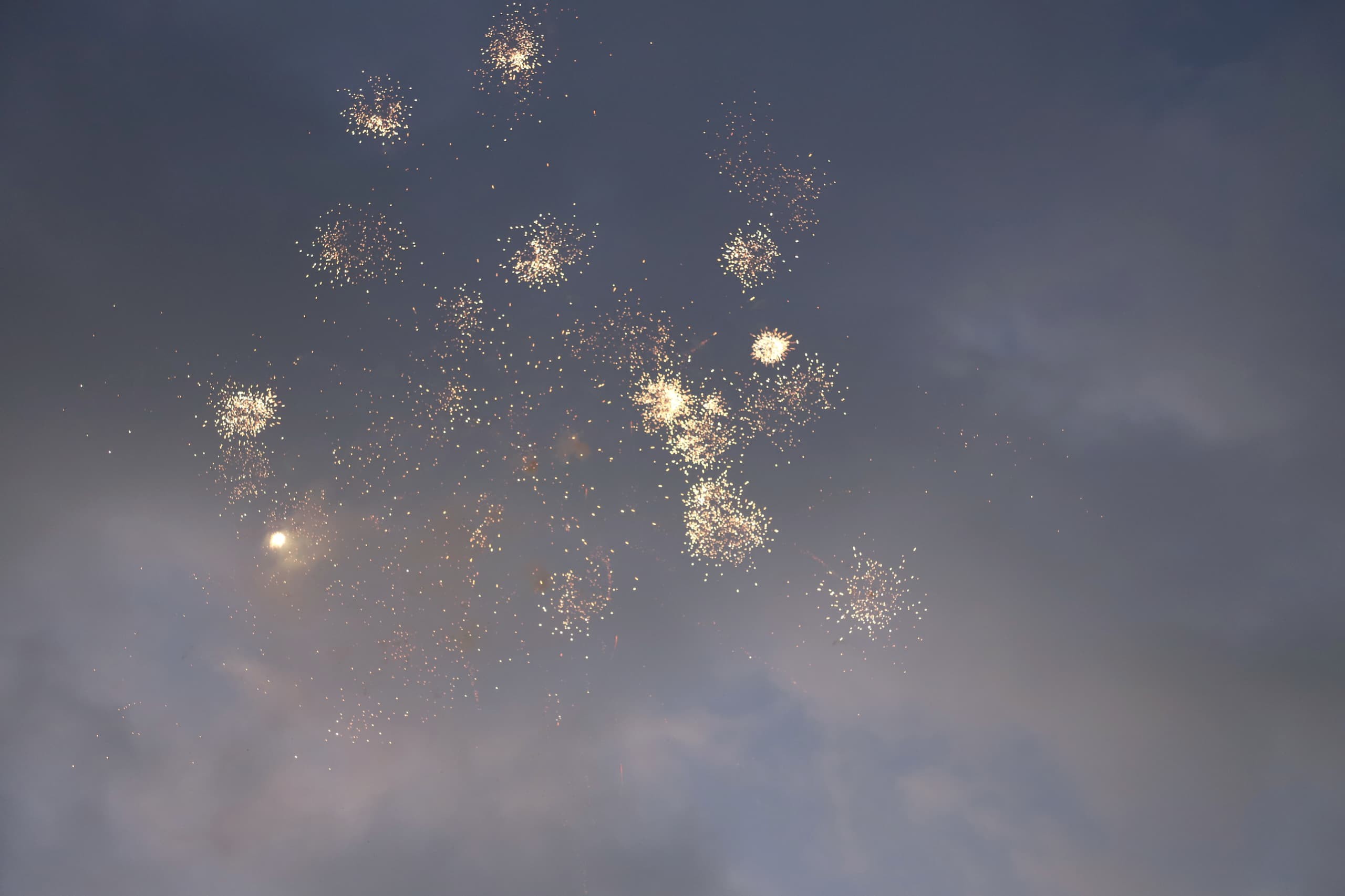 برعاية الرئيس الزُبيدي .. العاصمة عدن تشهد إفطاراً جماعياً إحياءً للذكرى الحادية عشرة لتحريرها من الغزو الحوثي برعاية الرئيس الزُبيدي .. العاصمة عدن تشهد إفطاراً جماعياً إحياءً للذكرى الحادية عشرة لتحريرها من الغزو الحوثي