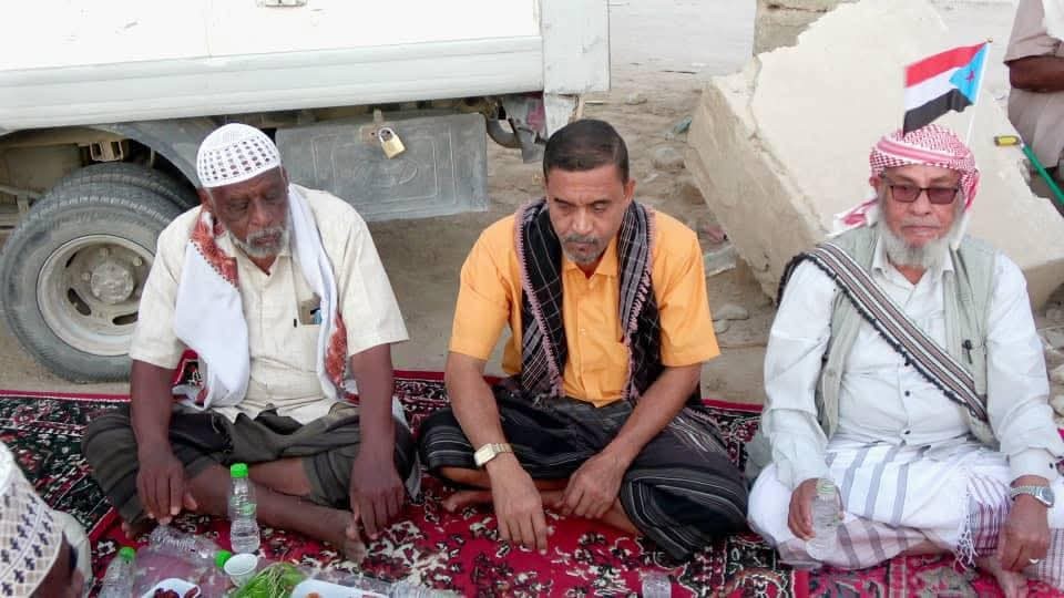 بحضور قيادة انتقالي وادي حضرموت.. أبناء قرية اللسك يقيمون إفطارًا جماعيًا وفاءً لشهداء الجنوب بحضور قيادة انتقالي وادي حضرموت.. أبناء قرية اللسك يقيمون إفطارًا جماعيًا وفاءً لشهداء الجنوب