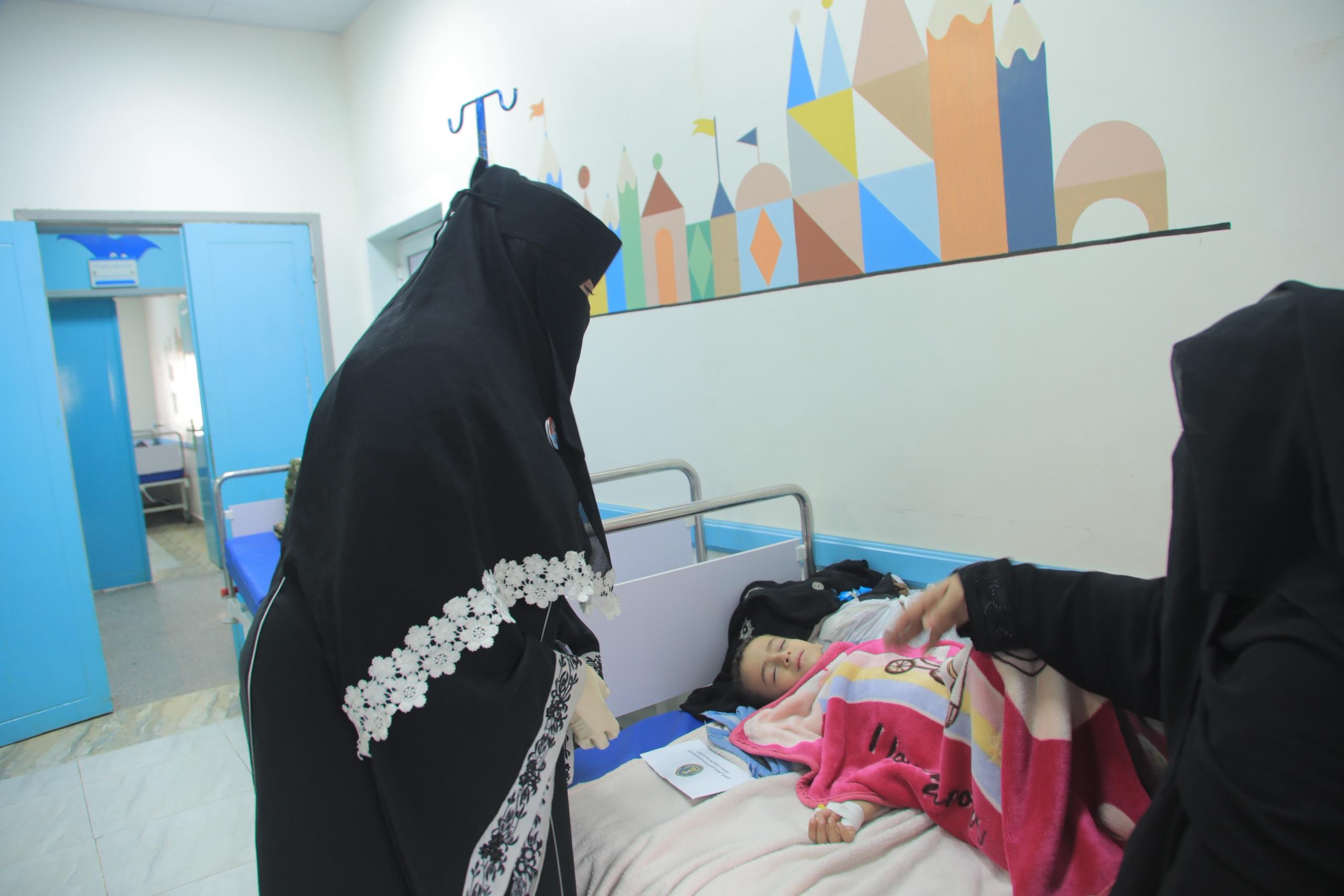 تنفيذية انتقالي وادي وصحراء حضرموت تنفذ زيارة عيدية لمرضى مستشفى سيئون العام تنفيذية انتقالي وادي وصحراء حضرموت تنفذ زيارة عيدية لمرضى مستشفى سيئون العام